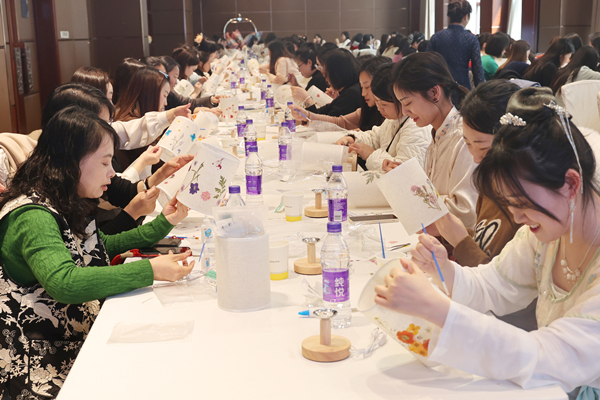 弘揚傳統(tǒng)美德 講好家風故事—— 公司成功舉辦慶祝“三八”國際勞動婦女節(jié)主題活動