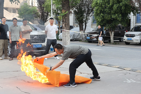 1751197237161943.jpg LE2A0565_副本.jpg